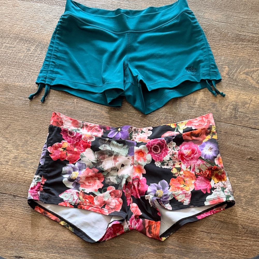 Teal Mika and Floral Onzie Drawstring Women’s Active hot yoga shorts
